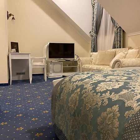 Hotel Viliam Frano Нитра Екстериор снимка