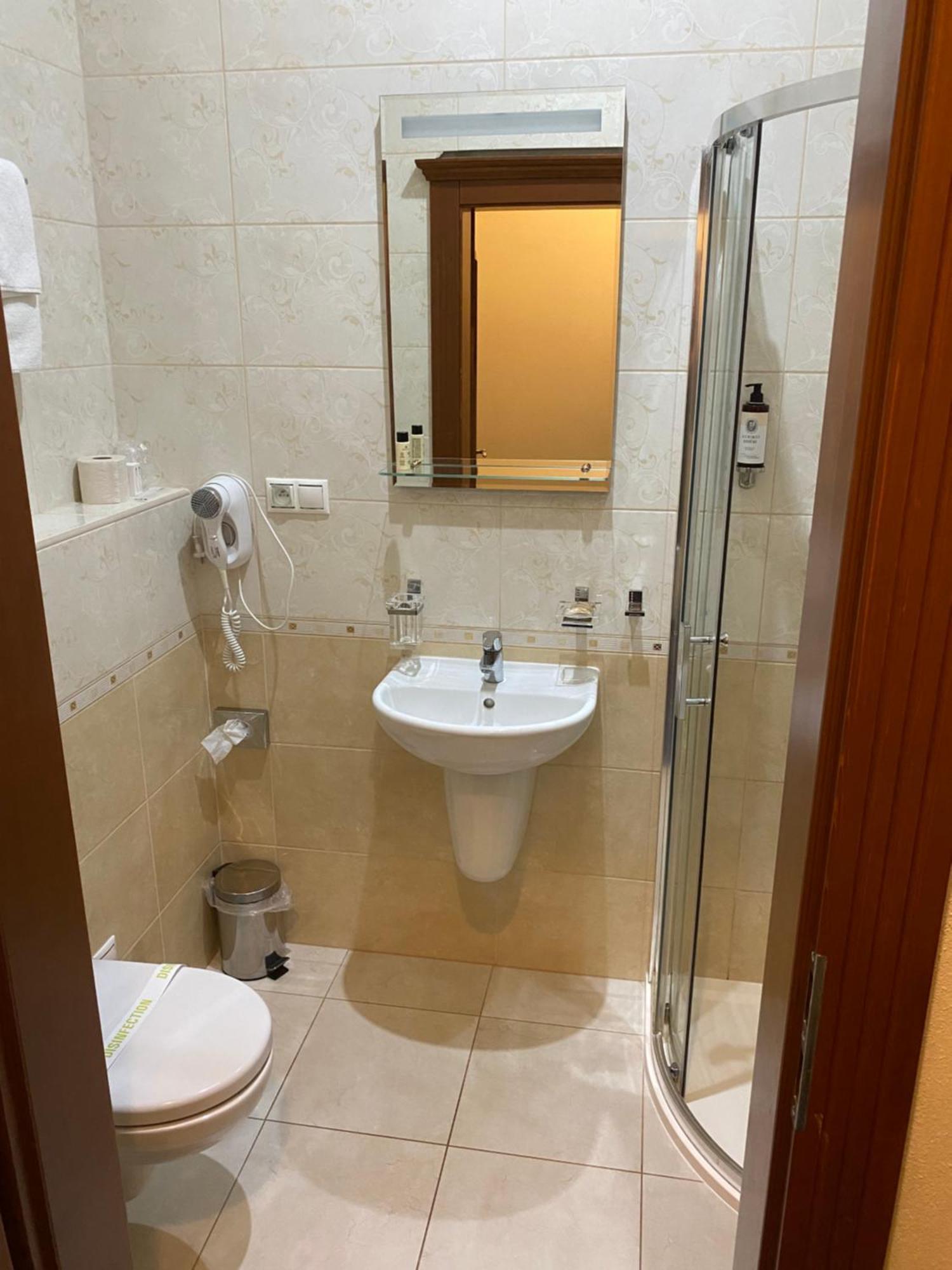 Hotel Viliam Frano Нитра Екстериор снимка