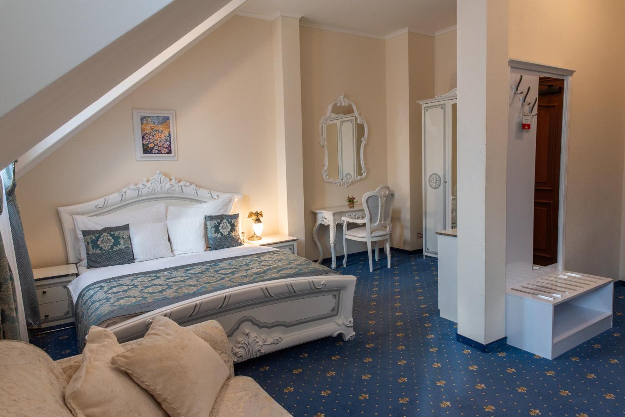 Hotel Viliam Frano Нитра Екстериор снимка